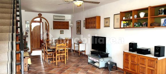 2 bedrooms House in Latina, Italy No. 285386 2