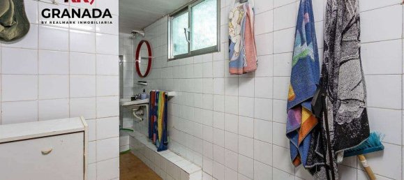 3 bedrooms House in Huetor Vega, Spain No. 104990 11