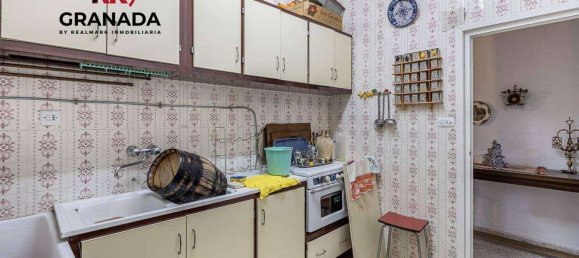 3 bedrooms House in Huetor Vega, Spain No. 104990 6