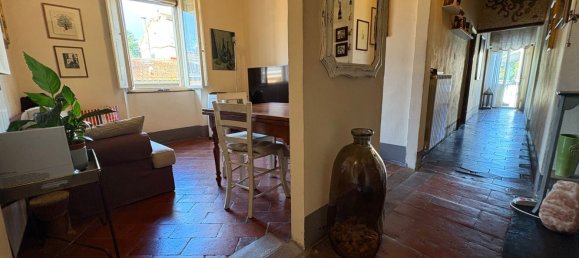 6 rooms Apartment in Arezzo, Italy No. 281589 5