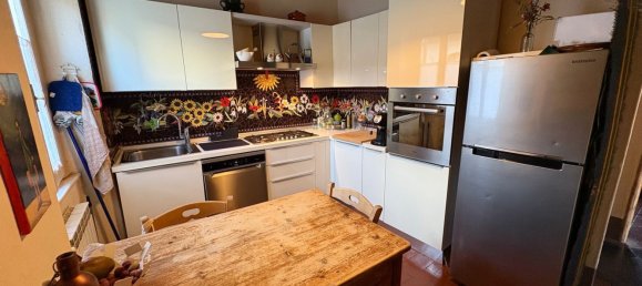 6 rooms Apartment in Arezzo, Italy No. 281589 7