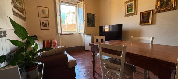 6 rooms Apartment in Arezzo, Italy No. 281589 2