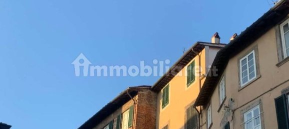 Ático de 2 dormitorios en Lucca, Italy No. 51053 2