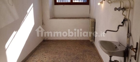 10m² Warehouse in Florence, Italy No. 39780 2