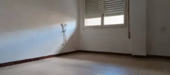 4 bedrooms Apartment in Reus, Spain No. 144764 10