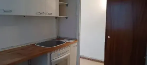 4 bedrooms Apartment in Reus, Spain No. 144764 9