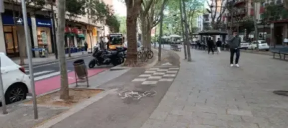 4 bedrooms Apartment in Reus, Spain No. 144764 2