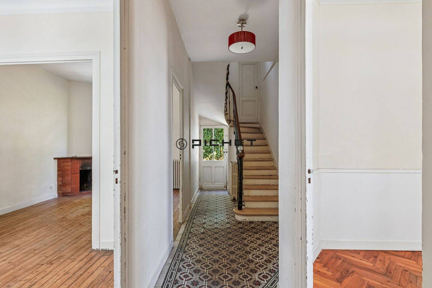 5 غرف نوم فيلا في Bordeaux, France رقم 297801