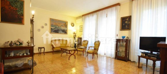 4 bedrooms Apartment in Vicenza, Italy No. 279957 4