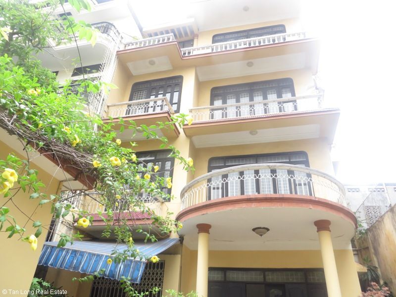 4 Schlafzimmer Haus in Dong Da, Vietnam, Nr. 3915
