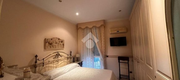 1 bedroom Apartment in Naples, Italy No. 32871 9