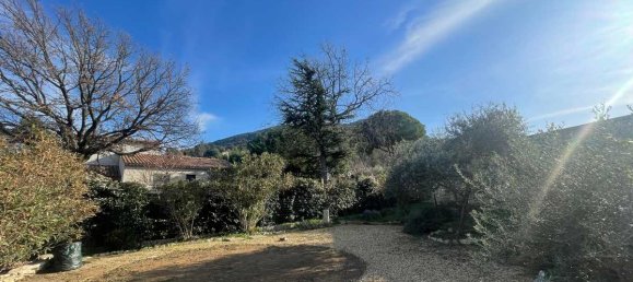 3 bedrooms Villa in Robion, France No. 197545 4