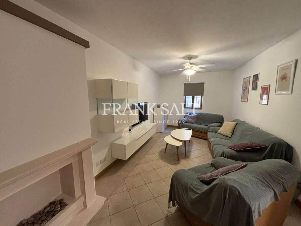 Duplex independente T3 em Saint Julian's, Malta N.º 10599