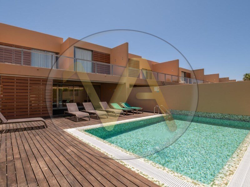 3 bedrooms Villa in Guia, Portugal No. 119507