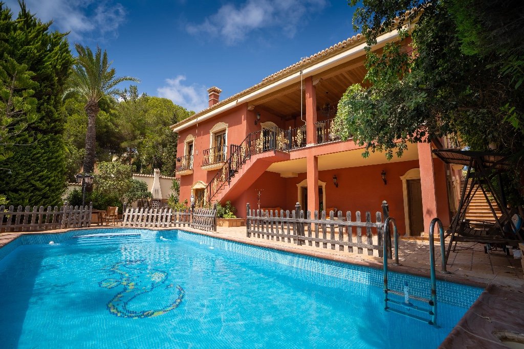 7 bedrooms Villa in Campoamor, Spain No. 7361