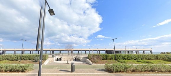 Propriété commerciale à Bari, Italy 67m² No. 348367 7