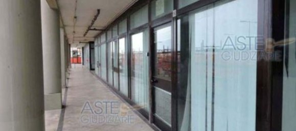 Propriété commerciale à Bari, Italy 67m² No. 348367 4