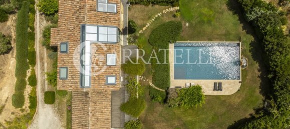 4 Schlafzimmer Haus in Manciano, Italy, Nr. 80597 9