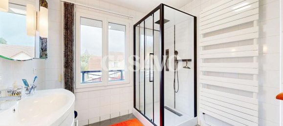 4 bedrooms House in Saint-Brice-sous-Foret, France No. 291491 11