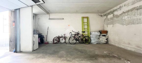 33m² Garage in Chivasso, Italy No. 105663 4