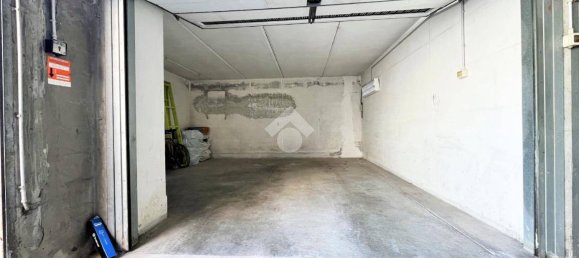 33m² Garage in Chivasso, Italy No. 105663 3