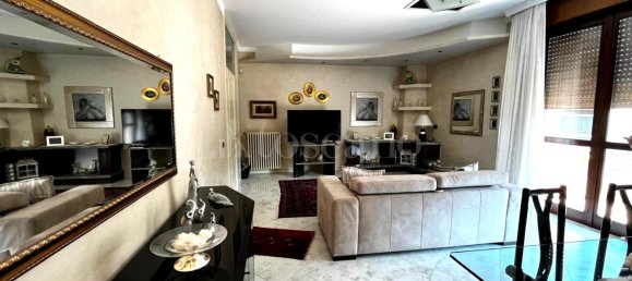 7-salle Villa à Busto Arsizio, Italy No. 328594 13