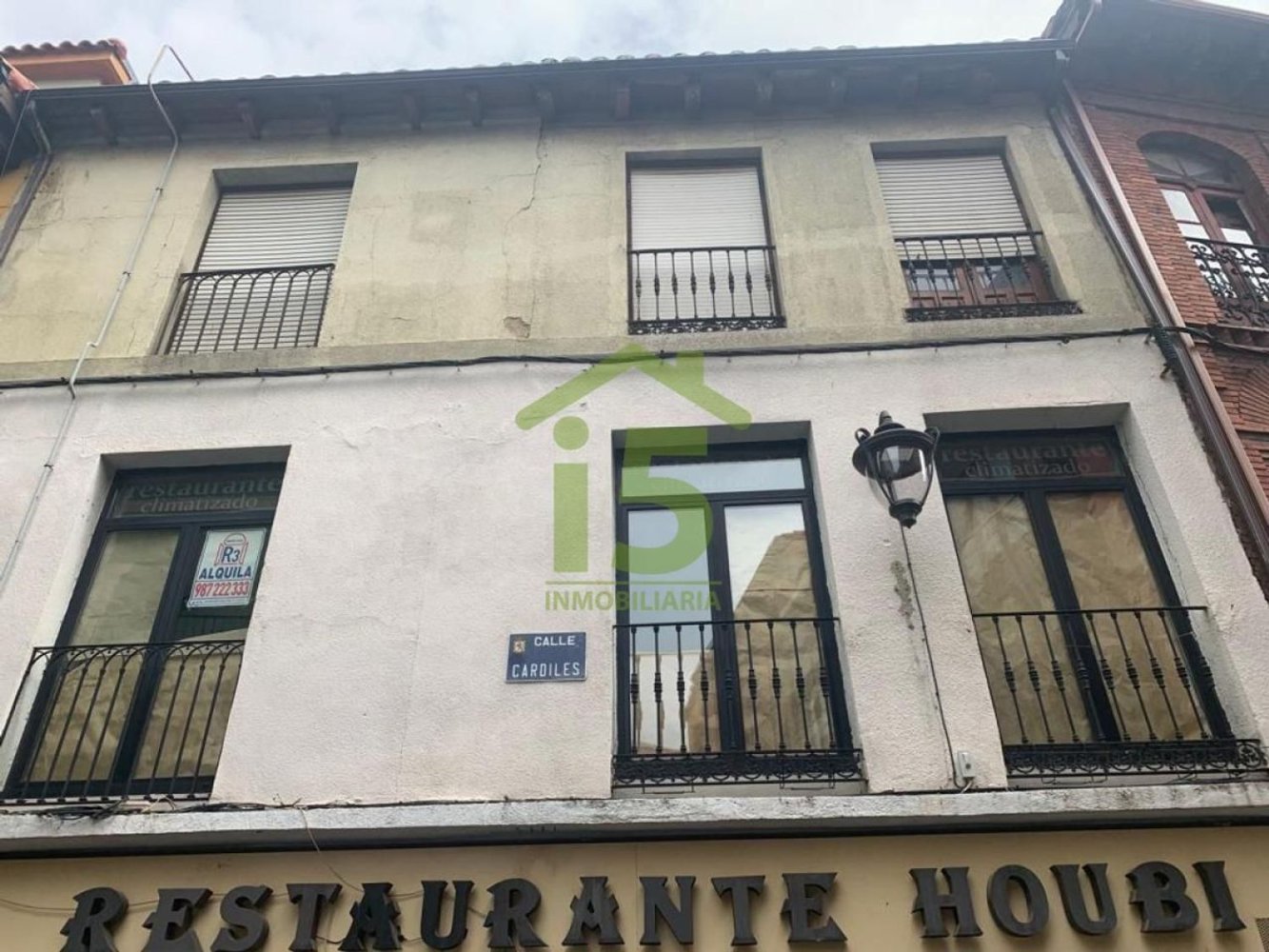 Edifício em Leon, Spain 639 m² N.º 84964