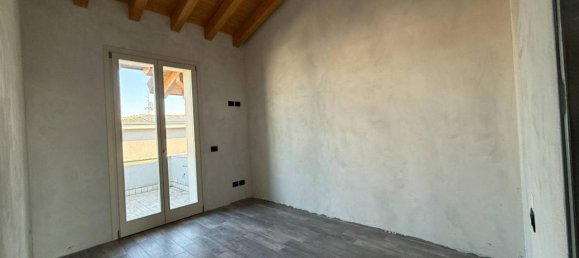 5 rooms Villa in Comezzano Cizzago, Italy No. 173337 12