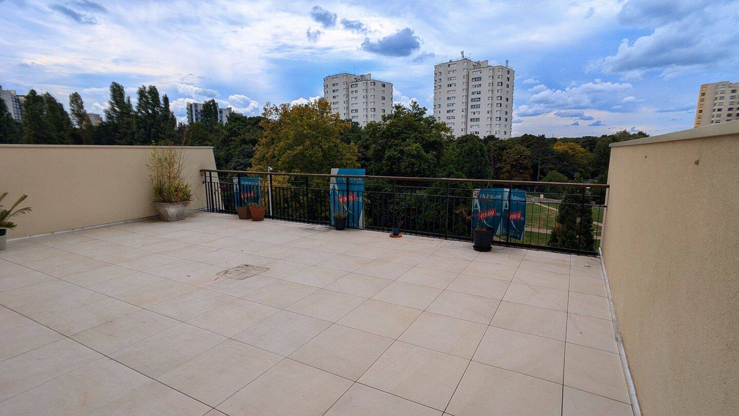 2 Schlafzimmer Wohnung in Massy, France, Nr. 334494