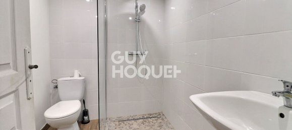 Casa de 4 dormitorios en Drancy, France No. 184350 10