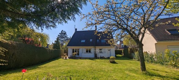 4 bedrooms House in Les Essarts-le-Roi, France No. 327160 8