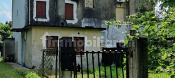 2 bedrooms Apartment in Pordenone, Italy No. 378611 8