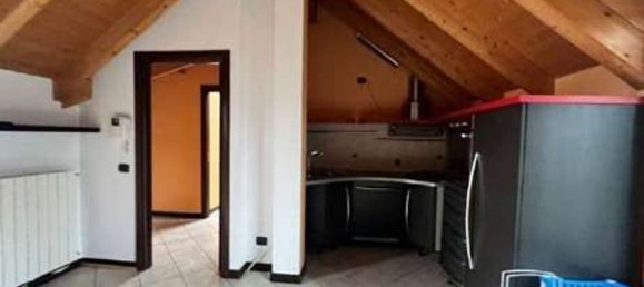 3-salle Appartement à Rho, Italy No. 290535 11