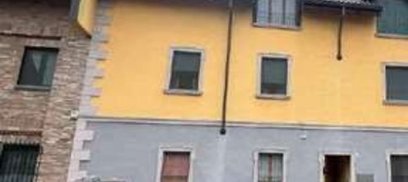 3-salle Appartement à Rho, Italy No. 290535 4