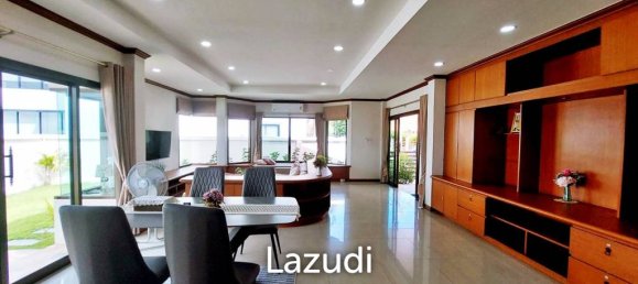 3 bedrooms Villa in Pattaya, Thailand No. 14929 5