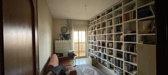 4-salle Appartement à Palermo, Italy No. 45582 46