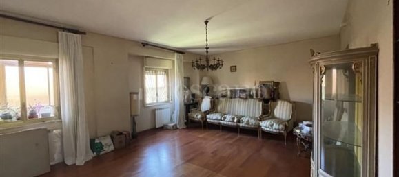 4-salle Appartement à Palermo, Italy No. 45582 33