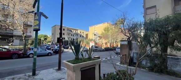 4-salle Appartement à Palermo, Italy No. 45582 6