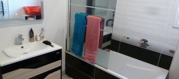 Casa de 3 dormitorios en Sennely, France No. 213209 7