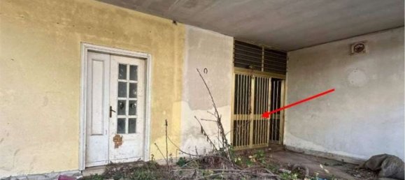 4-Zimmer Wohnung in San Cipriano d'Aversa, Italy, Nr. 284060 8