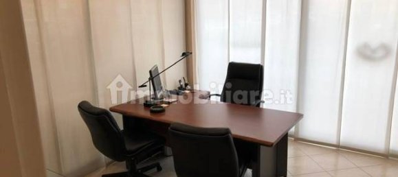 Escritório de 5 divisões em Civitanova Marche, Italy N.º 275309 6