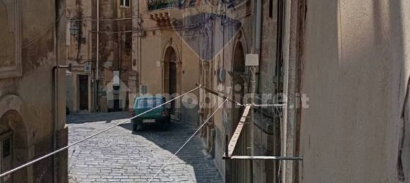 2 bedrooms House in Caltagirone, Italy No. 164732 12