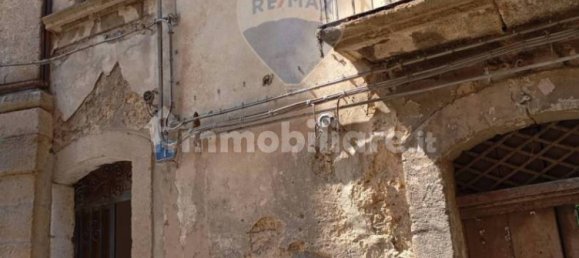 2 bedrooms House in Caltagirone, Italy No. 164732 11