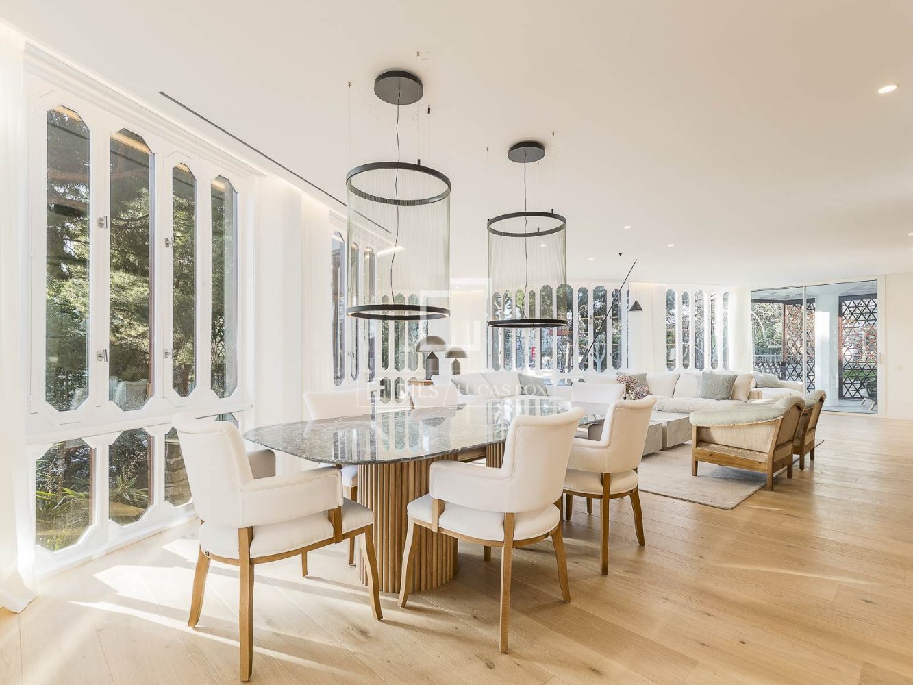 Apartamento de 5 dormitorios en Barcelona, Spain No. 352536