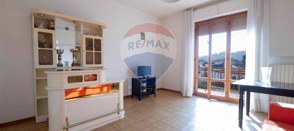 9 rooms Apartment in Monte Roberto, Italy No. 5615 3