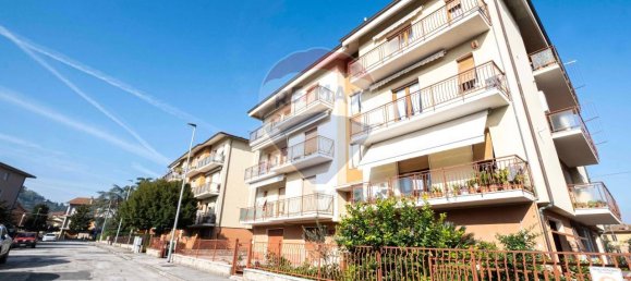 9 rooms Apartment in Monte Roberto, Italy No. 5615 16