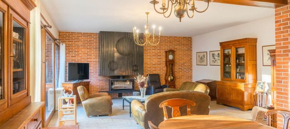 4 bedrooms House in Yvoy-le-Marron, France No. 80991 6