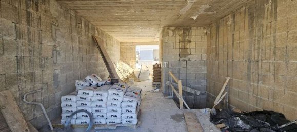 2 Schlafzimmer Penthouse in Mellieha, Malta, Nr. 2770 4