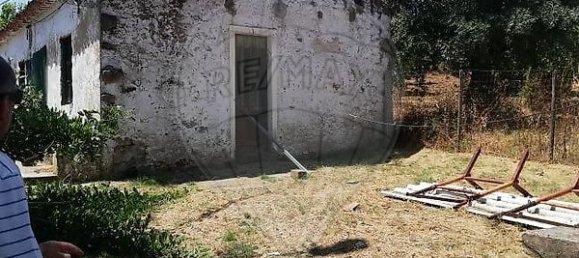 3 bedrooms House in Abrantes, Portugal No. 24996 8