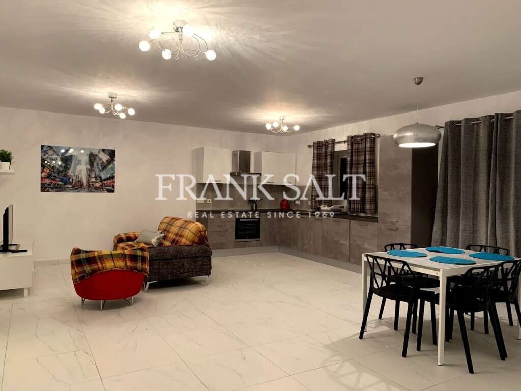3 bedrooms Apartment in Ta' Xbiex, Malta No. 9757